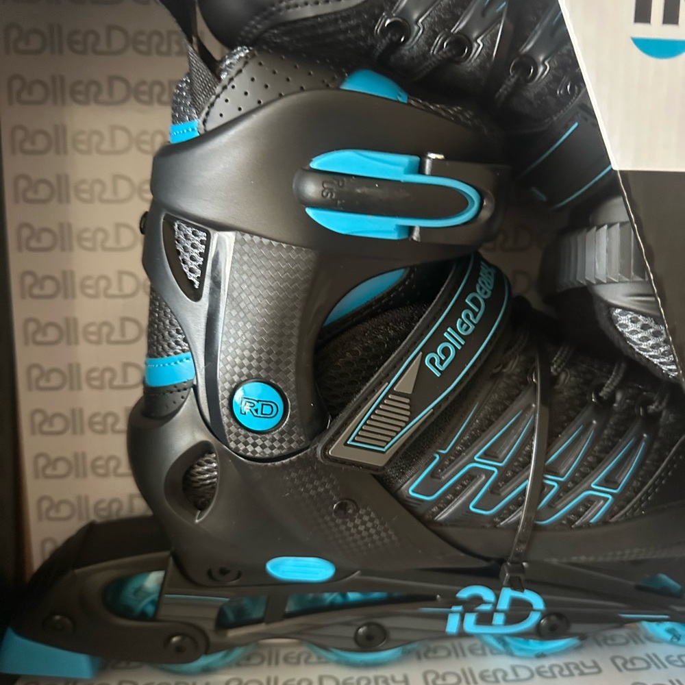 Roller Derby Inline Skates in Black & Teal - Picture 4 of 6